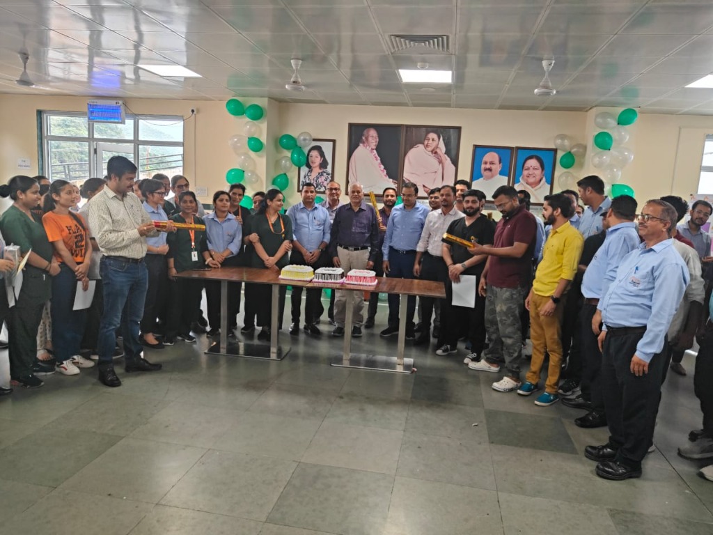 Mr. Amit Verma, Unique Eye Care